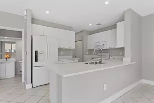 9825 Scribner Ln, Wellington, FL 33414 - Photo 14