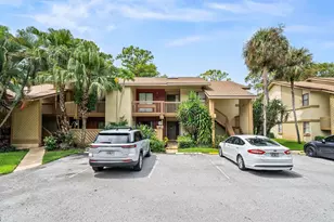 13105 Belhaven Ct, Wellington, FL 33414 - Photo 10