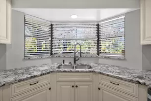 148 SE Whitmore Dr, Port Saint Lucie, FL 34984 - Photo 8
