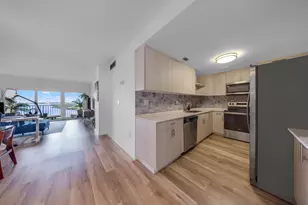 300 Bayview Dr, Sunny Isles Beach, FL 33160 - Photo 6