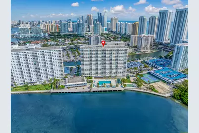 300 Bayview Drive #1614, Sunny Isles Beach, FL 33160 - Photo 2