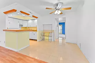 259 Newport P, Deerfield Beach, FL 33442 - Photo 4