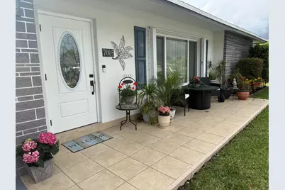 7005 NW 95th Terrace, Tamarac, FL 33321 - Photo 4