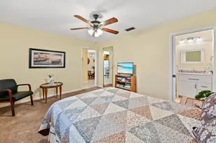 5725 Fernley Dr E, West Palm Beach, FL 33415 - Photo 18