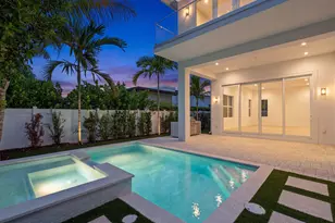 291 Summa St, West Palm Beach, FL 33405 - Photo 2