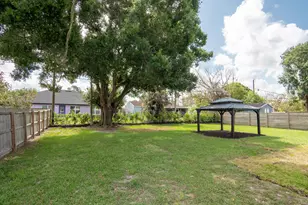 1911 SE Carvalho St, Port Saint Lucie, FL 34983 - Photo 32