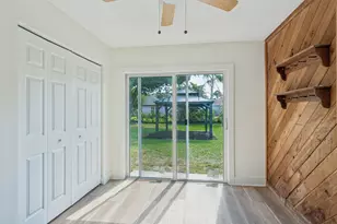 1911 SE Carvalho St, Port Saint Lucie, FL 34983 - Photo 10
