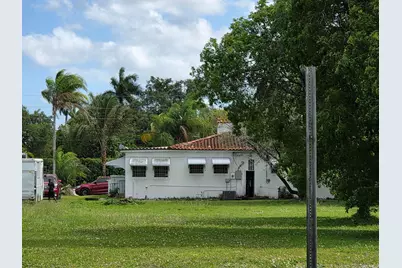 145 SW 3rd Avenue, Florida City, FL 33034 - Photo 2