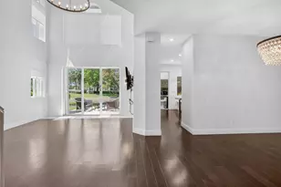 10530 Lake Vista Cir, Boca Raton, FL 33498 - Photo 14