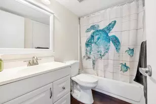 125 Shore Ct, North Palm Beach, FL 33408 - Photo 4
