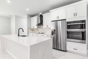 526 Braelyn St, Labelle, FL 33935 - Photo 8