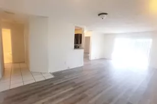 3433 NW 44th St, Oakland Park, FL 33309 - Photo 12