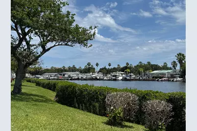 2800 Indian River Boulevard #4r, Vero Beach, FL 32960 - Photo 18