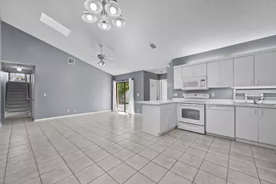 12556 Woodmill Drive, Palm Beach Gardens, FL 33418 - Photo 14
