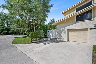 12556 Woodmill Drive, Palm Beach Gardens, FL 33418 - Photo 2