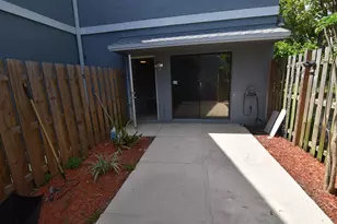 3 Crossings Cir, Boynton Beach, FL 33435 - Photo 2