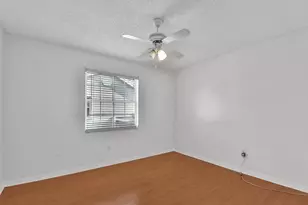 13175 Quiet Woods Rd, Wellington, FL 33414 - Photo 32