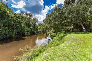 3646 S Jenkins Rd, Fort Pierce, FL 34981 - Photo 16