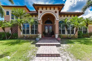 3646 S Jenkins Rd, Fort Pierce, FL 34981 - Photo 4