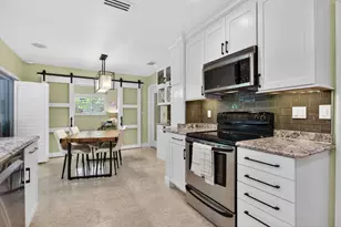 2812 NW 12th Ave, Wilton Manors, FL 33311 - Photo 12