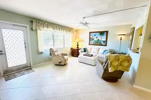 2132 Cambridge F, Deerfield Beach, FL 33442 - Photo 2