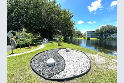 2132 Cambridge F, Deerfield Beach, FL 33442 - Photo 30