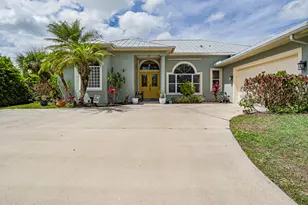 6489 53rd Cir, Vero Beach, FL 32967 - Photo 2