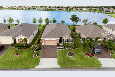 2165 SW Hawk River Dr Drive SW, Vero Beach, FL 32962 - Photo 2
