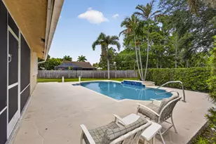 103 Oxford Ct, Royal Palm Beach, FL 33411 - Photo 46