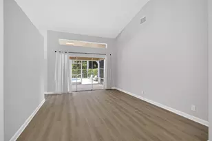 103 Oxford Ct, Royal Palm Beach, FL 33411 - Photo 14