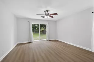 103 Oxford Ct, Royal Palm Beach, FL 33411 - Photo 34