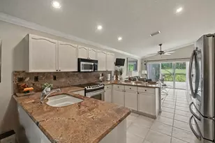 6292 Grand Cypress Cir, Lake Worth, FL 33463 - Photo 10