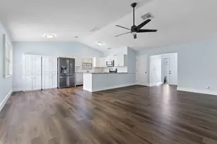 141 Rosewood Cir, Jupiter, FL 33458 - Photo 10
