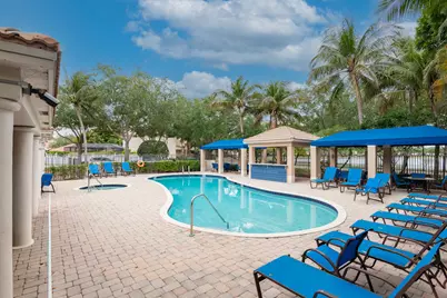 8065 Murano Circle, Palm Beach Gardens, FL 33418 - Photo 34