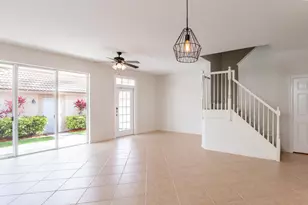 8065 Murano Cir, Palm Beach Gardens, FL 33418 - Photo 8