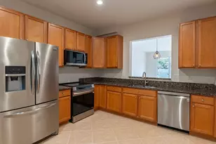 8065 Murano Cir, Palm Beach Gardens, FL 33418 - Photo 14