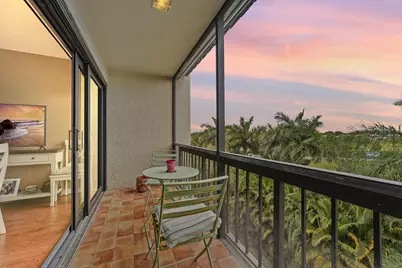 3050 Presidential Way #403, West Palm Beach, FL 33401 - Photo 1