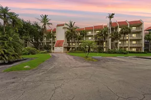 3050 Presidential Way, West Palm Beach, FL 33401 - Photo 2
