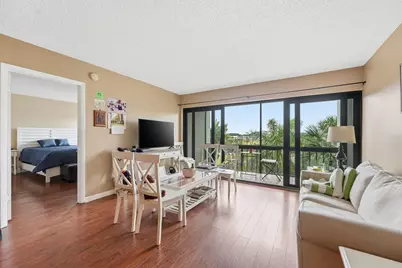 3050 Presidential Way #403, West Palm Beach, FL 33401 - Photo 4
