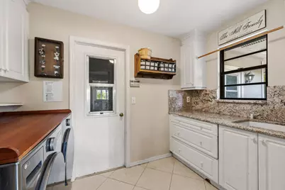 8015 SE Trenton Avenue, Hobe Sound, FL 33455 - Photo 22