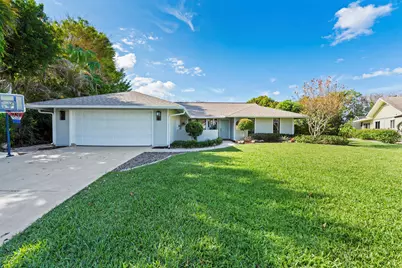 8015 SE Trenton Avenue, Hobe Sound, FL 33455 - Photo 2