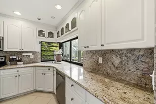 8015 SE Trenton Ave, Hobe Sound, FL 33455 - Photo 8