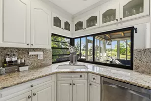8015 SE Trenton Ave, Hobe Sound, FL 33455 - Photo 10