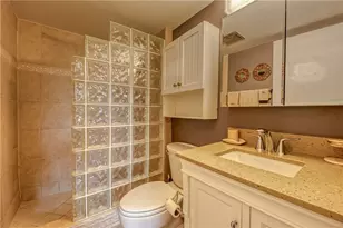 2400 NE 10th St, Pompano Beach, FL 33062 - Photo 16