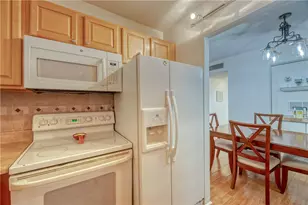 2400 NE 10th St, Pompano Beach, FL 33062 - Photo 10