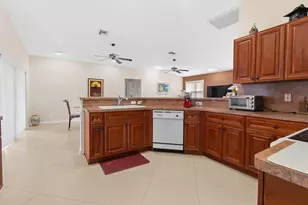 132 Kings Way, Royal Palm Beach, FL 33411 - Photo 16