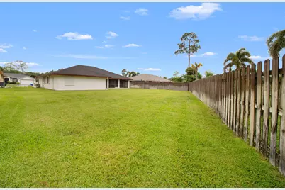132 Kings Way, Royal Palm Beach, FL 33411 - Photo 30