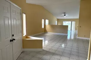 10020 Country Brook Rd, Boca Raton, FL 33428 - Photo 2