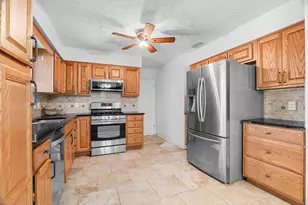 3532 Sunrise Blvd, Fort Pierce, FL 34982 - Photo 6