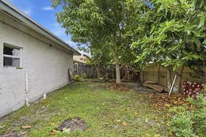 8230 SW 4th Place, North Lauderdale, FL 33068 - Photo 20